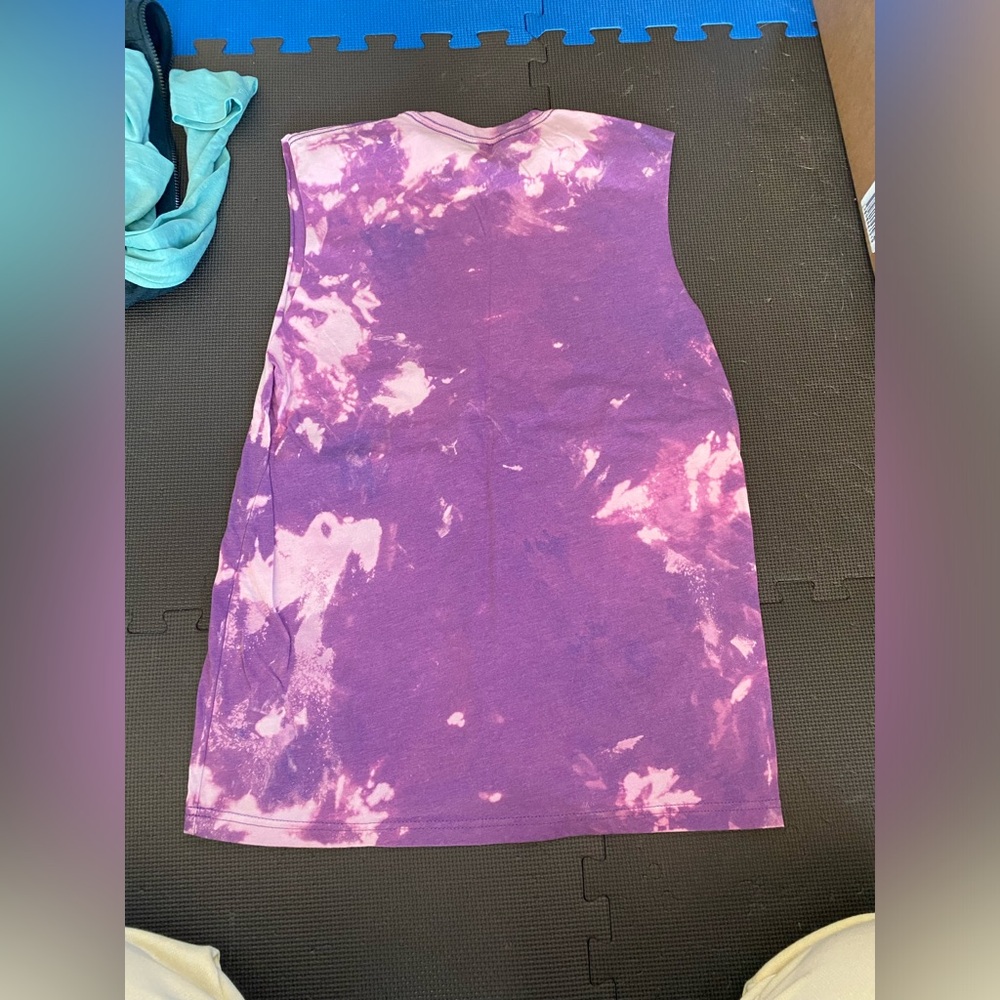 Wags and Weights tank tee, M - Picture 2 of 4